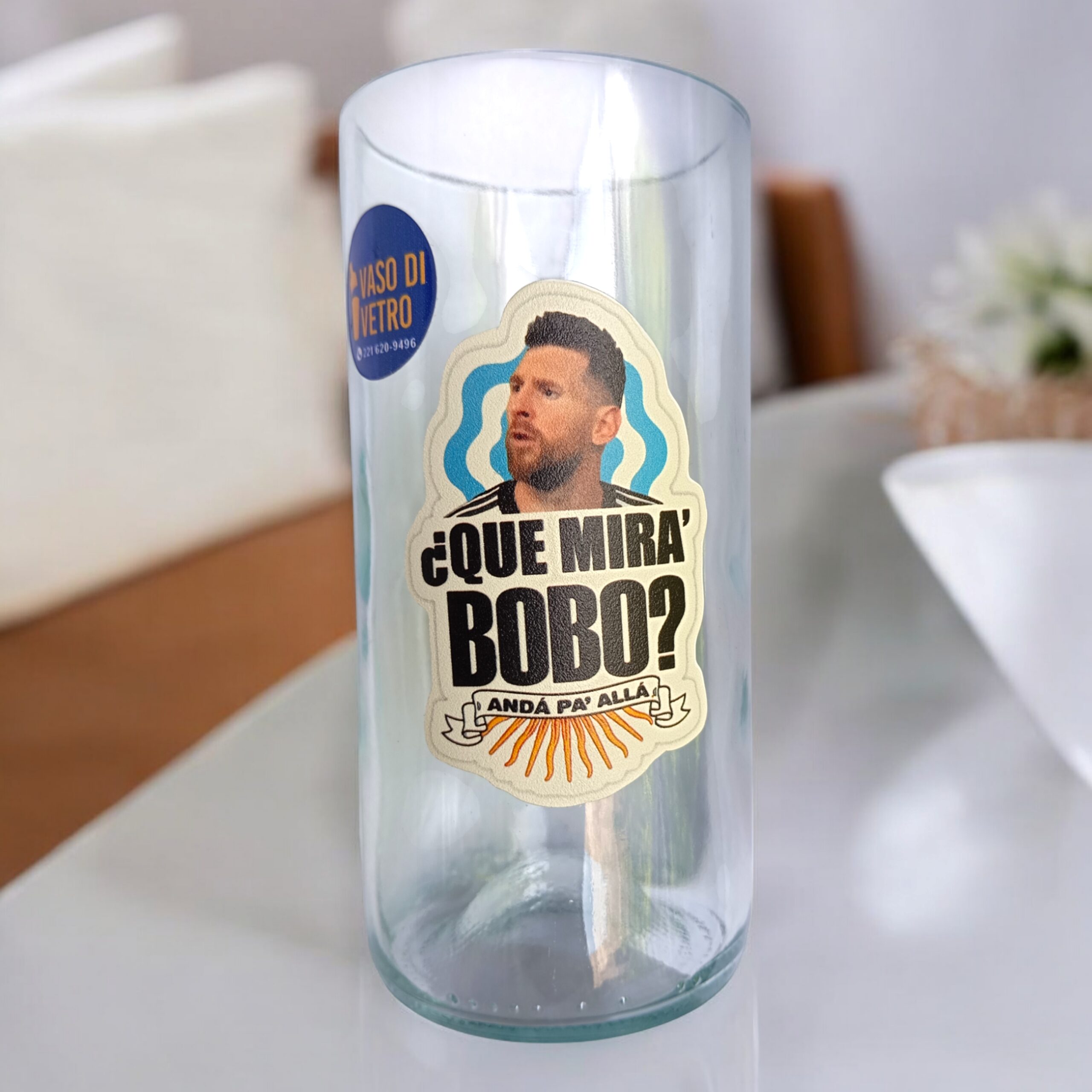 Regalo Original Vaso Messi que mira bobo VASODIVETRO La Plata