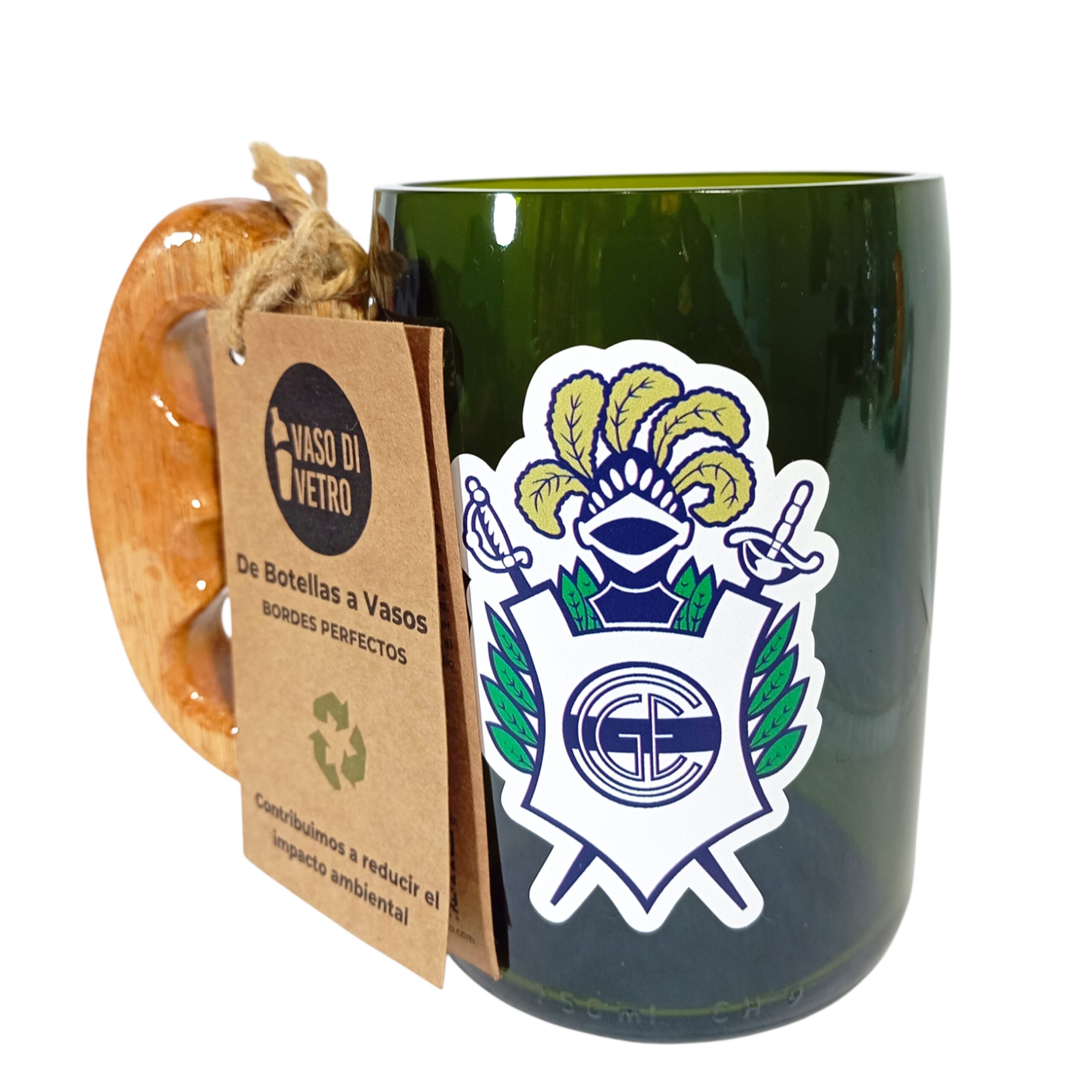 Chopp de Boca de botella cortada para regalar. Escudo del Club en vinilo UV. Hecho por VASODIVETRO